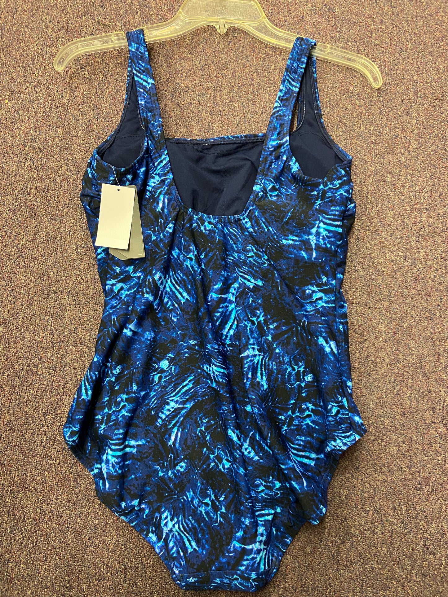 TYR Size 16 Navy Blue Scoop Neck Control Fit Ladies Suit