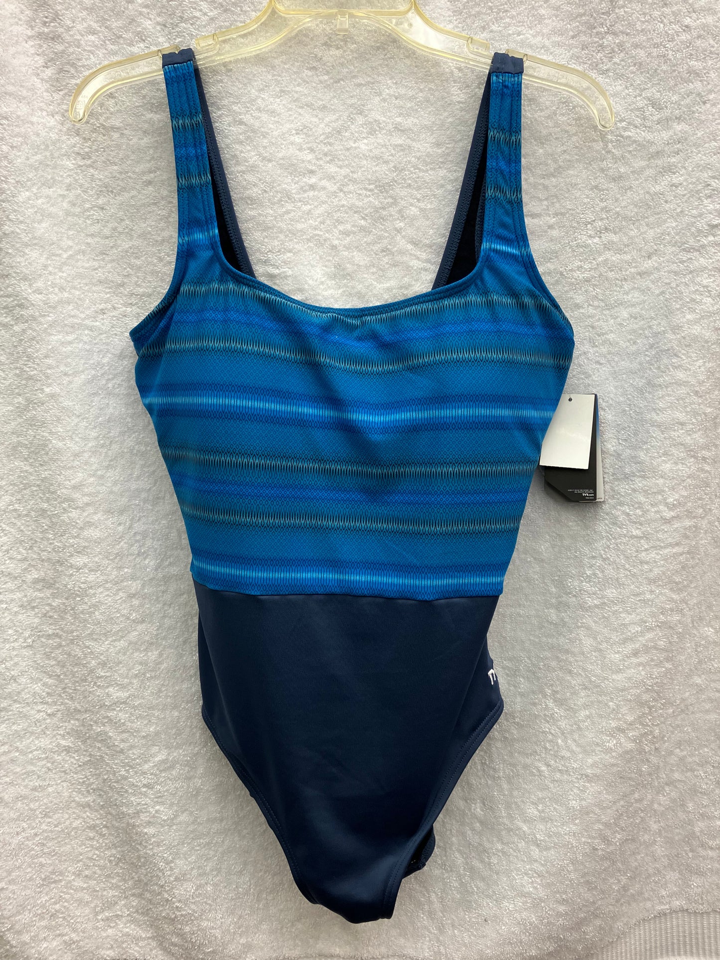 TYR Storm Scoop Neck Control Suit Size 14