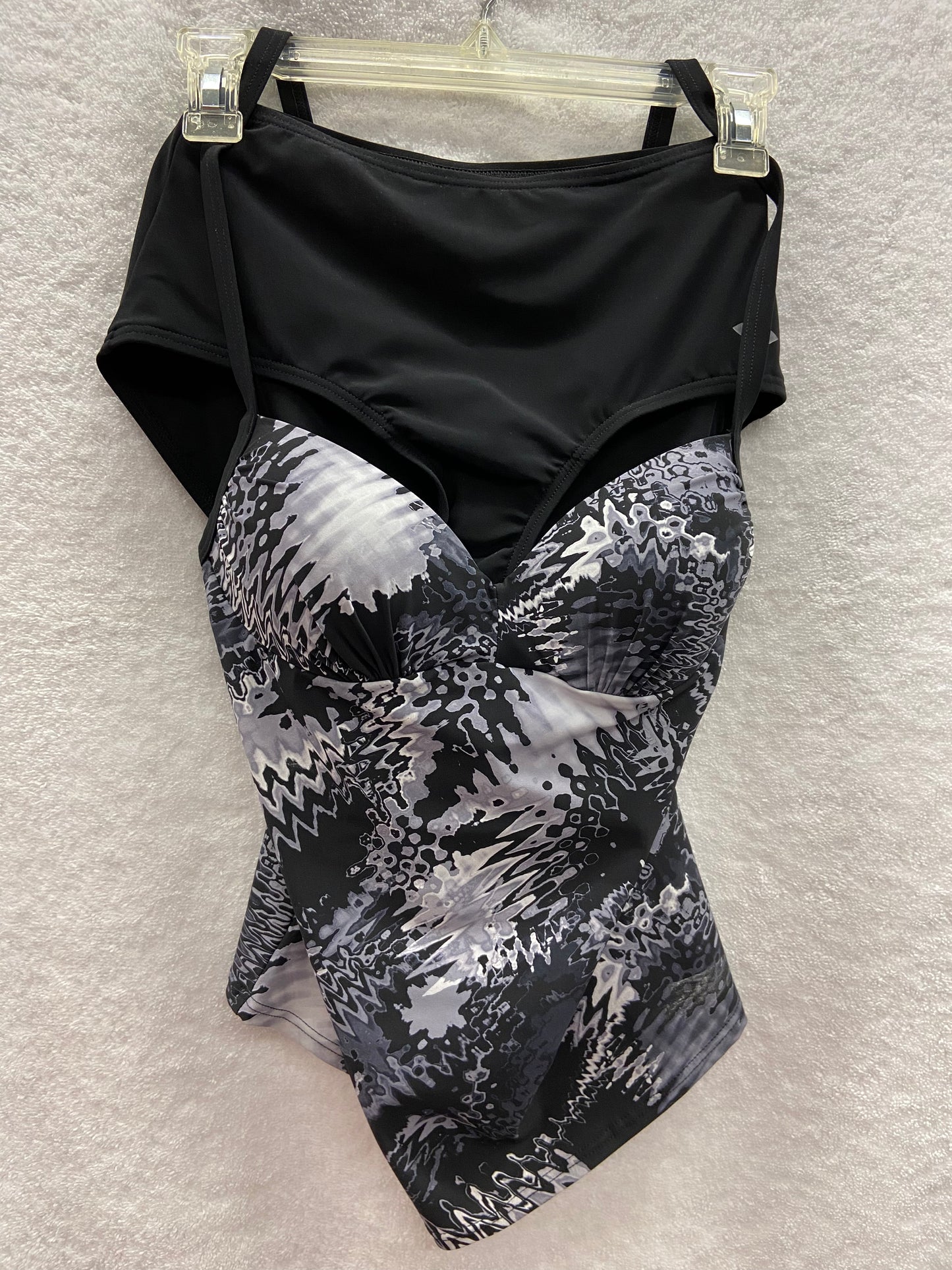 Arena Black Multi-Black Zora Tankini Size 6