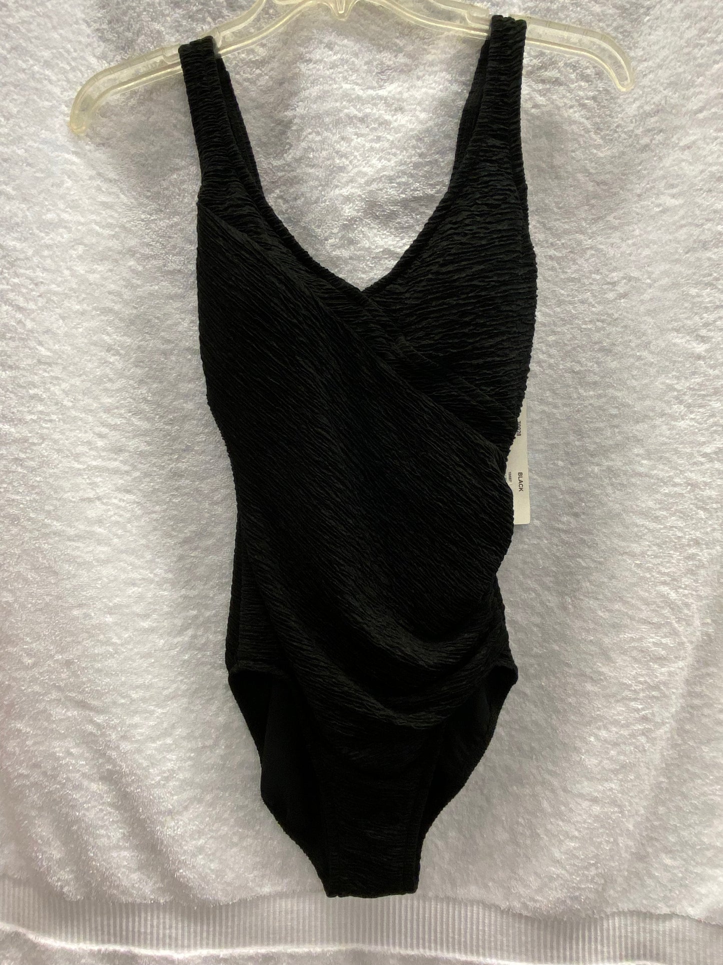 Penbrooke Black One Piece Krinkle Suit Size 10