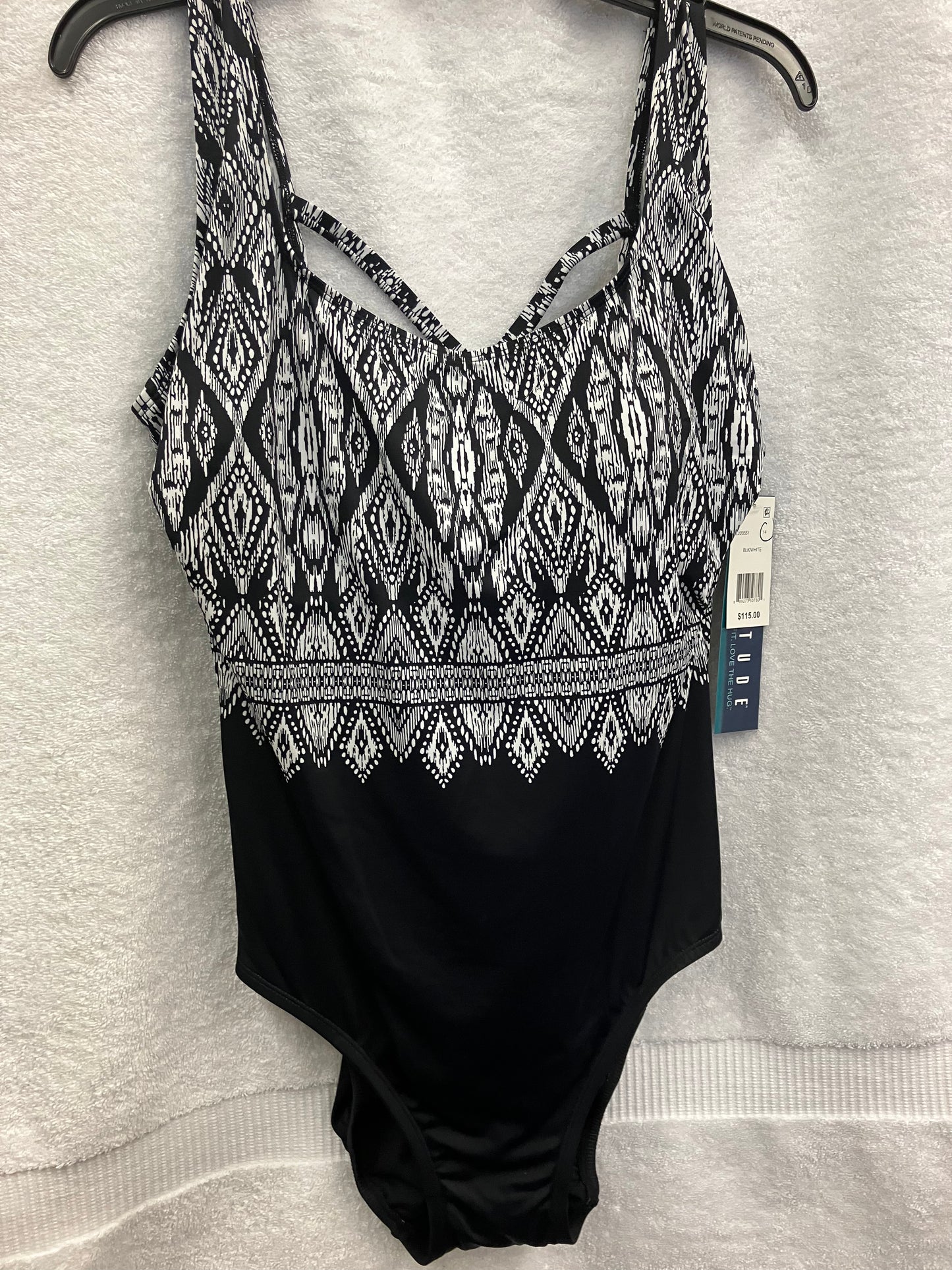 Longitude Blk/White One Piece Suit Size 14