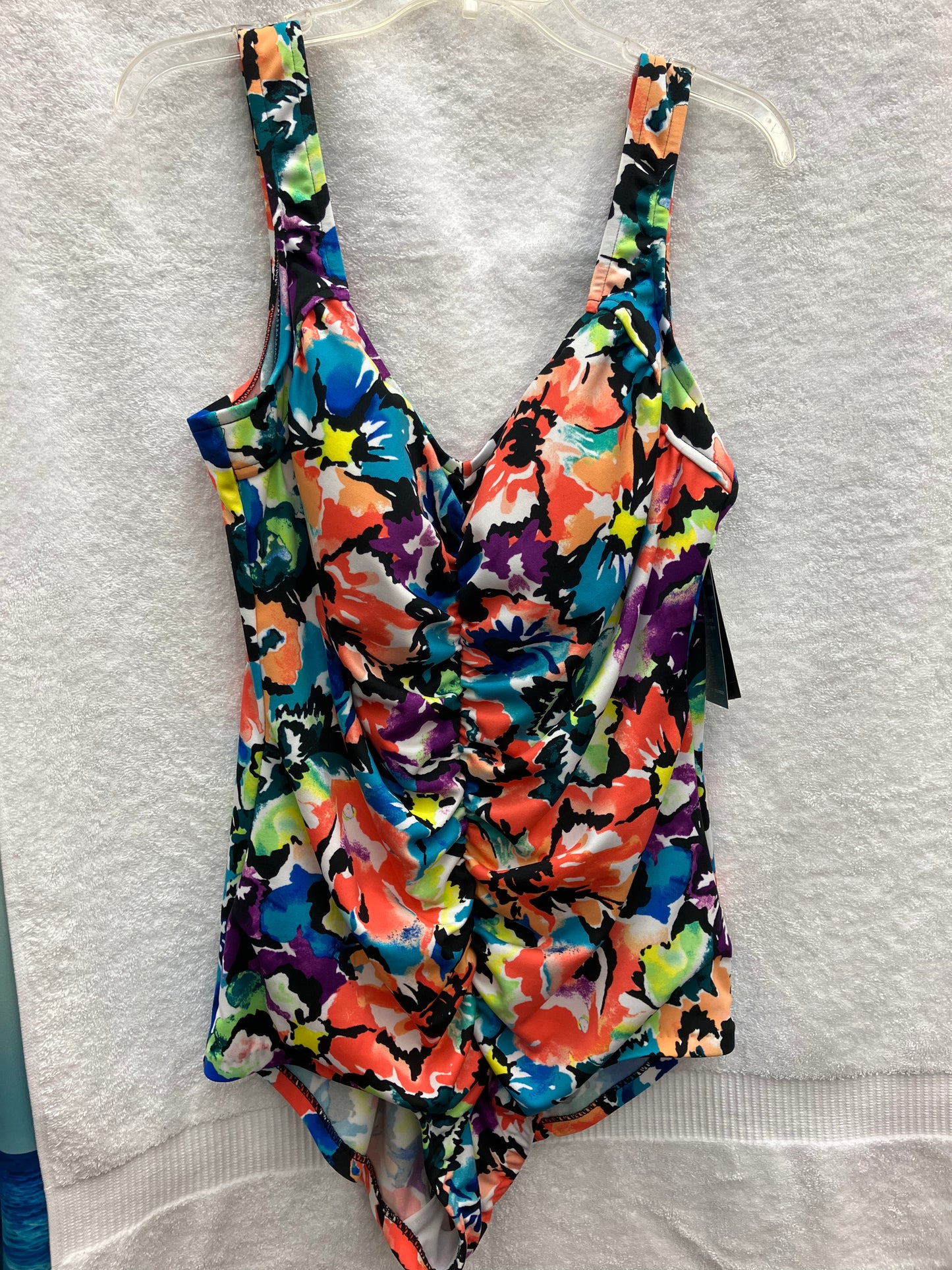 Maxine Multi Spa Plus Center Suit Size 20W