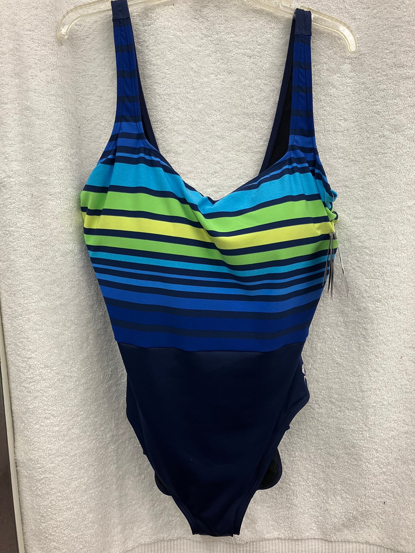 TYR Navy/Green Ombre Control Lift Suit Size 24